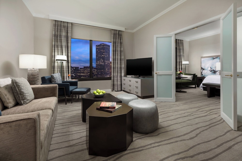 The Westin New Orleans — Hotel rooms in New Orleans, Louisiana
