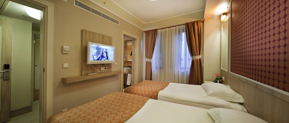 Club Grand Side Amazon Water World - All Inclusive — Hotel rooms in Side