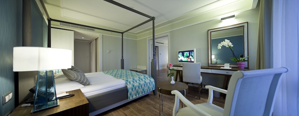 Club Grand Side Amazon Water World - All Inclusive — Hotel rooms in Side