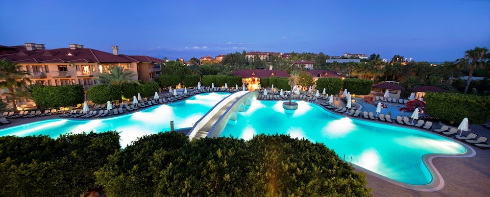 Club Grand Side Amazon Water World - All Inclusive — Swimming pool in Side