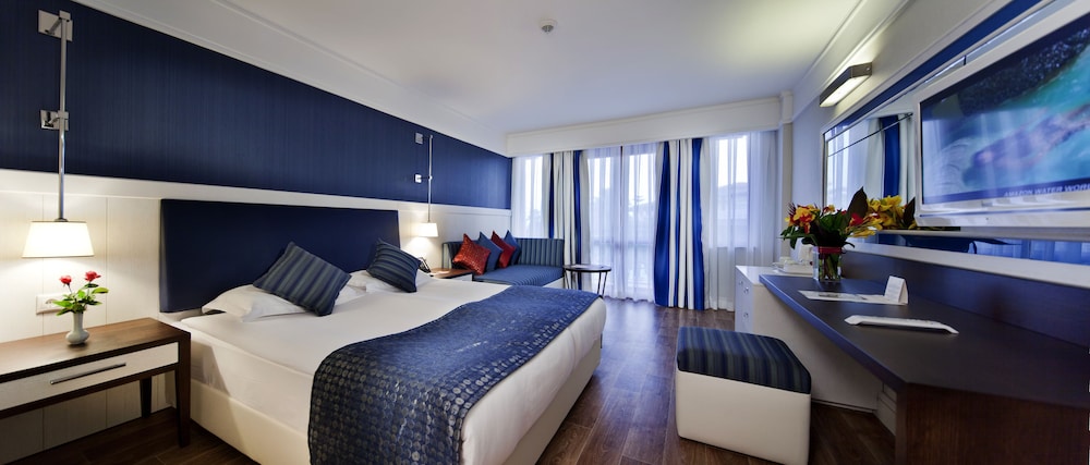 Club Grand Side Amazon Water World - All Inclusive — Hotel rooms in Side