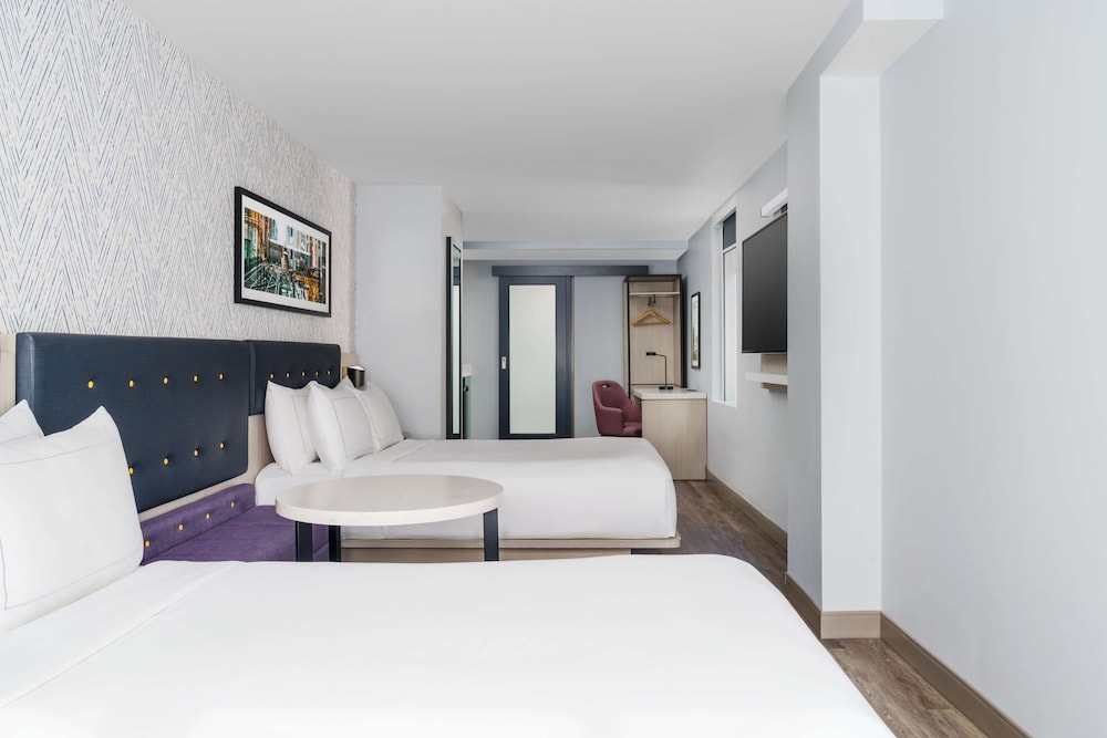 DoubleTree by Hilton New York Midtown Fifth Ave — Hotel rooms in New York City, New York State
