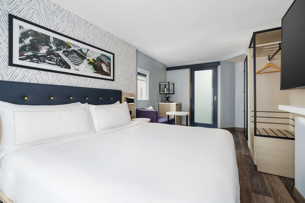 DoubleTree by Hilton New York Midtown Fifth Ave — Hotel rooms in New York City, New York State