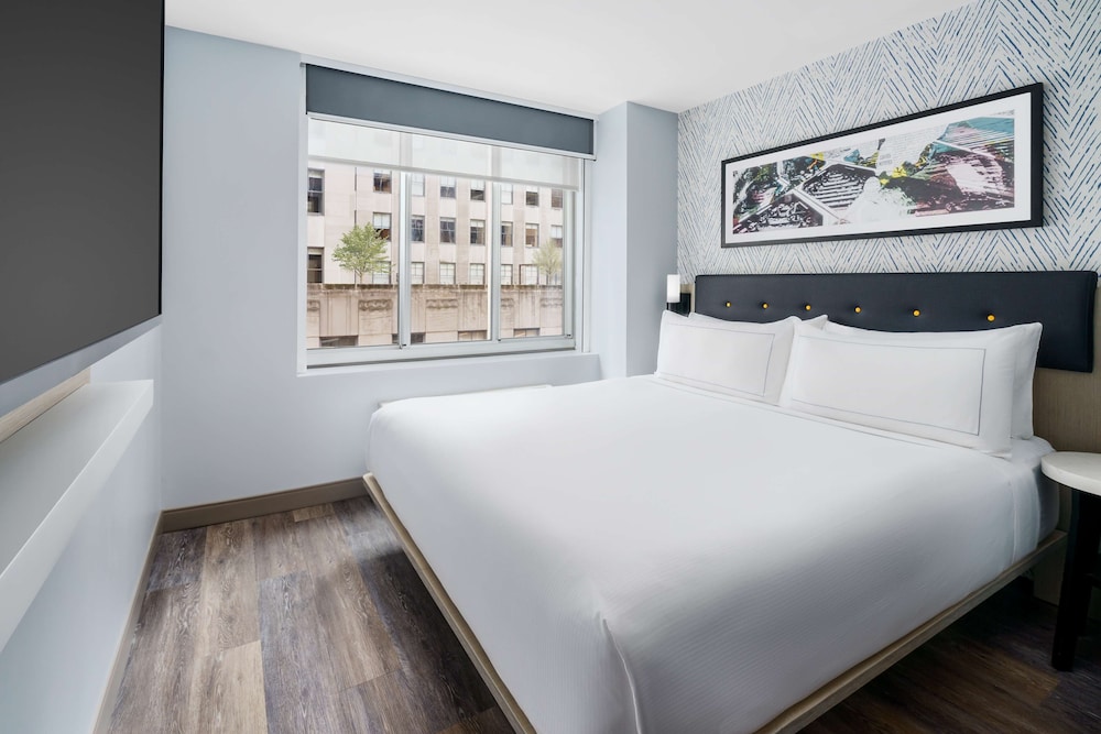 DoubleTree by Hilton New York Midtown Fifth Ave — Hotel rooms in New York City, New York State