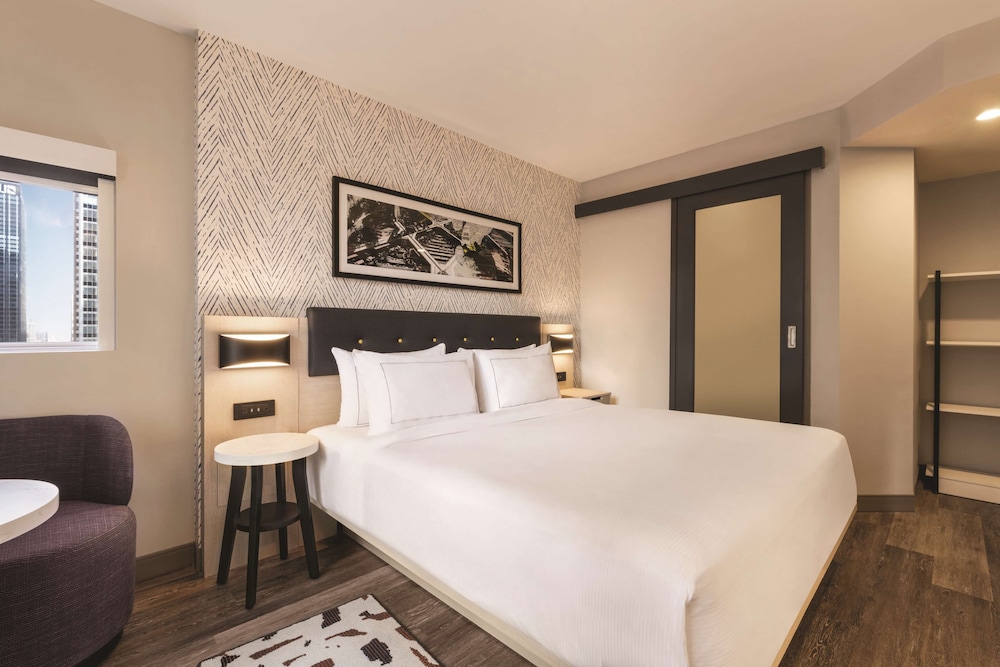 DoubleTree by Hilton New York Midtown Fifth Ave — Hotel rooms in New York City, New York State
