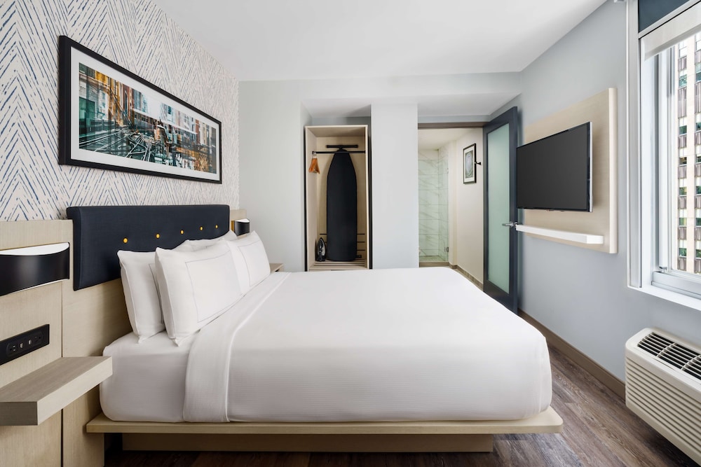 DoubleTree by Hilton New York Midtown Fifth Ave — Hotel rooms in New York City, New York State