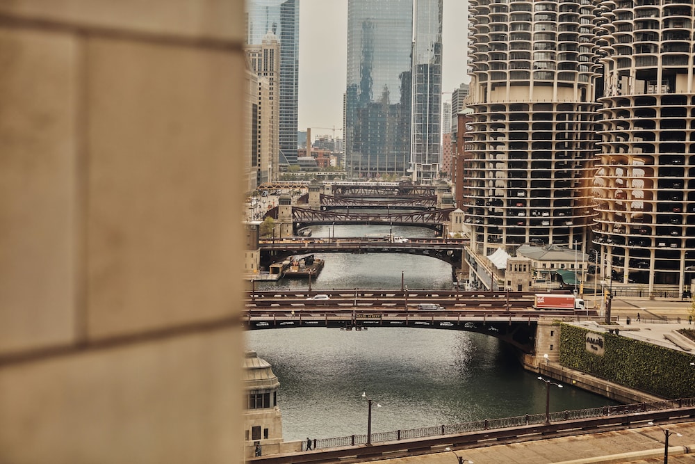 Club Quarters Hotel Wacker at Michigan, Chicago — Attractions in the area in Chicago, Illinois