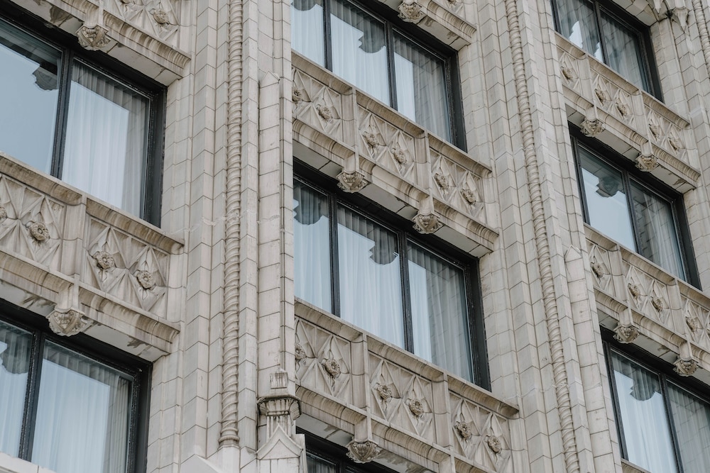 Club Quarters Hotel Wacker at Michigan, Chicago — Hotel building in Chicago, Illinois