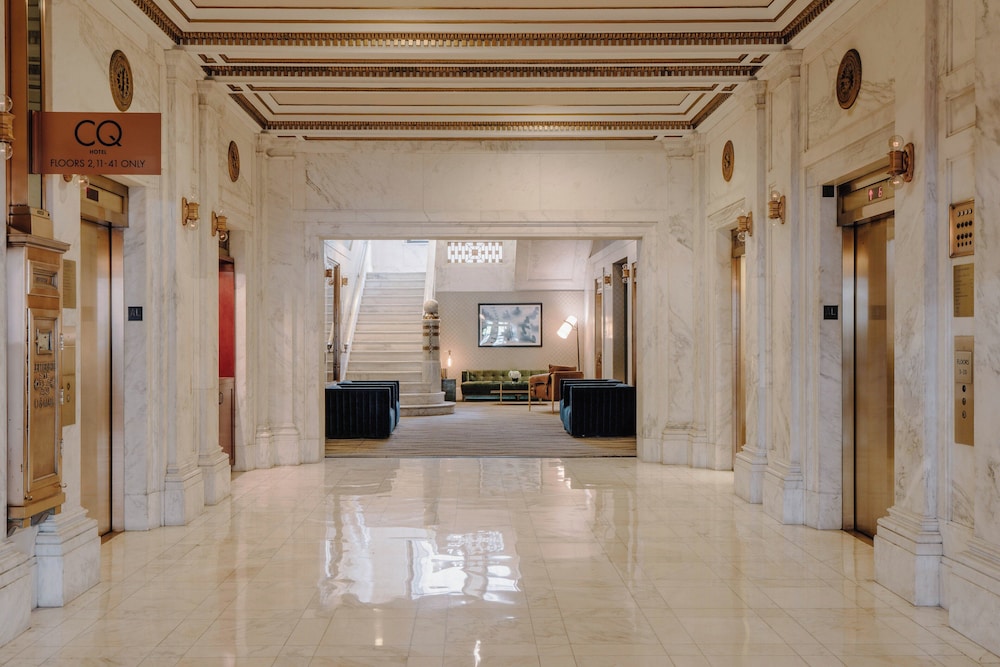 Club Quarters Hotel Wacker at Michigan, Chicago — Hotel building in Chicago, Illinois