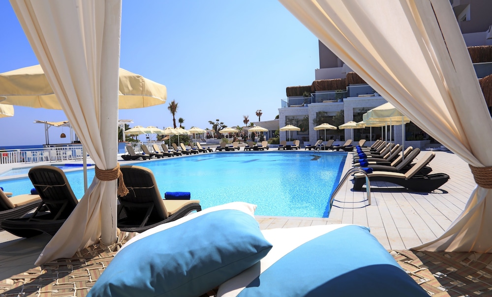 Design Plus Seya Beach Hotel - zdjęcie 2