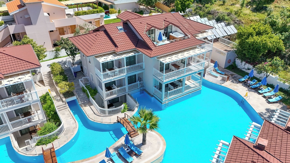 Mozaik Swim Up Hotel and Apartments — Hotel building in Fethiye, Mugla
