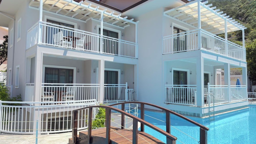 Mozaik Swim Up Hotel and Apartments — Hotel building in Fethiye, Mugla
