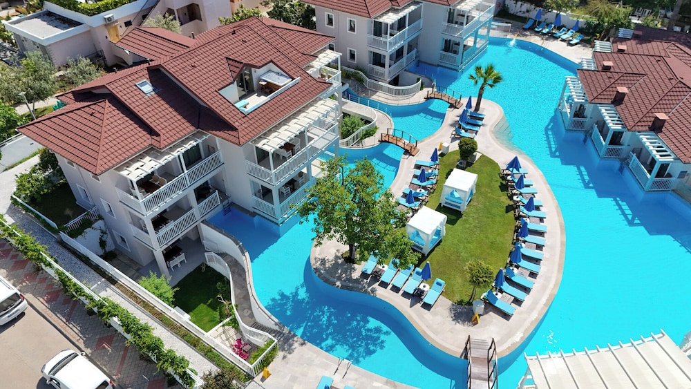 Mozaik Swim Up Hotel and Apartments — Swimming pool in Fethiye, Mugla