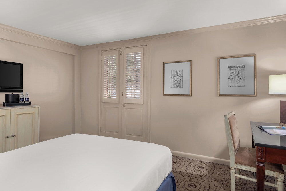 Dauphine Orleans Hotel — Hotel rooms in New Orleans, Louisiana