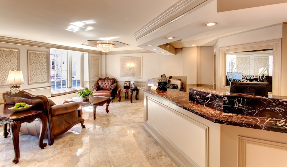 Dauphine Orleans Hotel — Hotel building in New Orleans, Louisiana