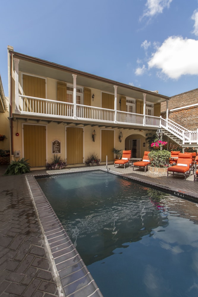 Dauphine Orleans Hotel — Hotel building in New Orleans, Louisiana