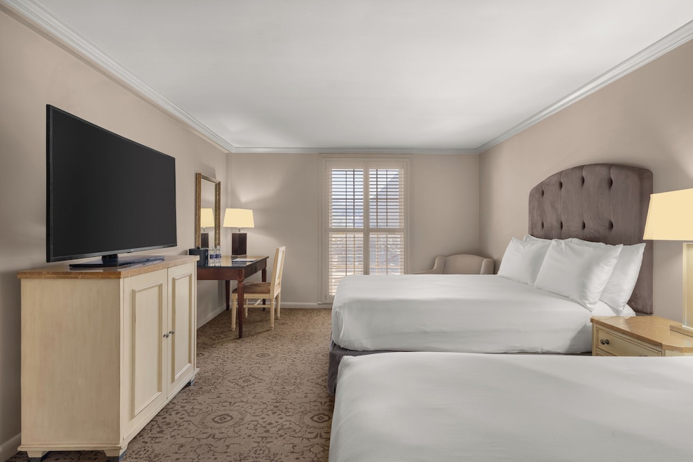 Dauphine Orleans Hotel — Hotel rooms in New Orleans, Louisiana