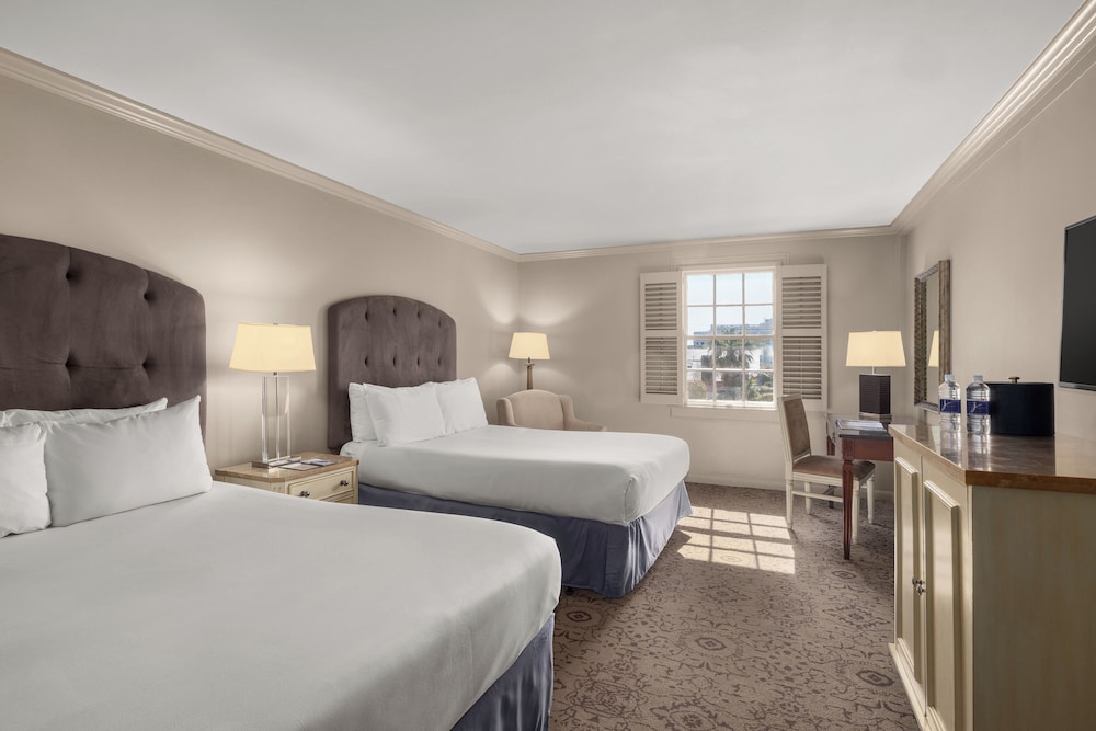 Dauphine Orleans Hotel — Hotel rooms in New Orleans, Louisiana