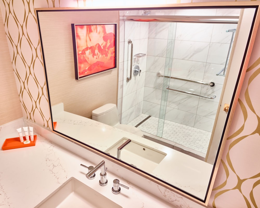 California Hotel and Casino — Hotel rooms in Las Vegas, Nevada