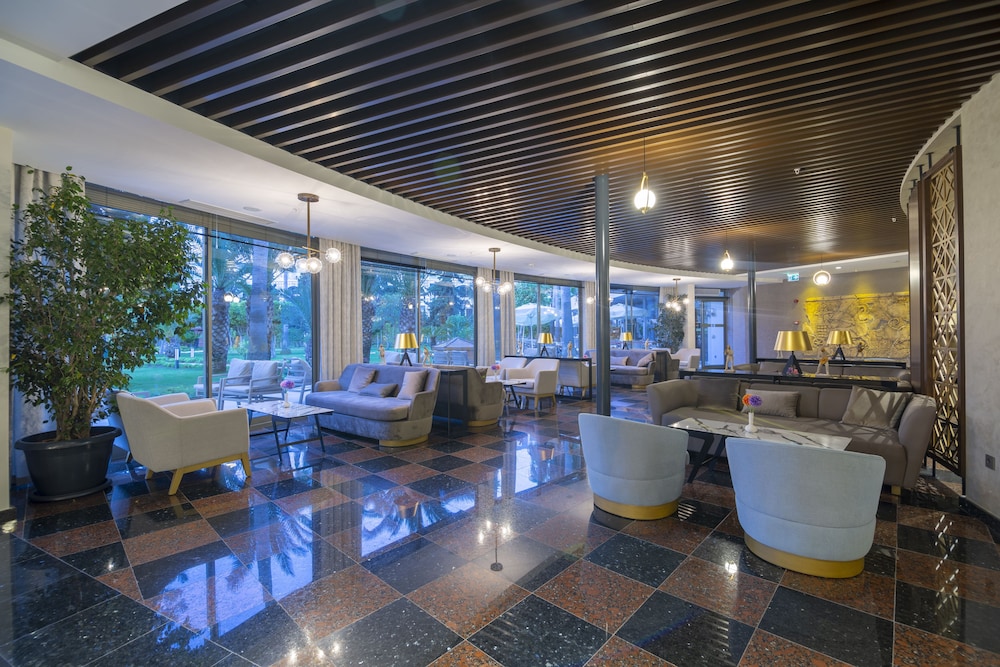 Fame Residence Göynük - All Inclusive — Restaurant & bars in Kemer