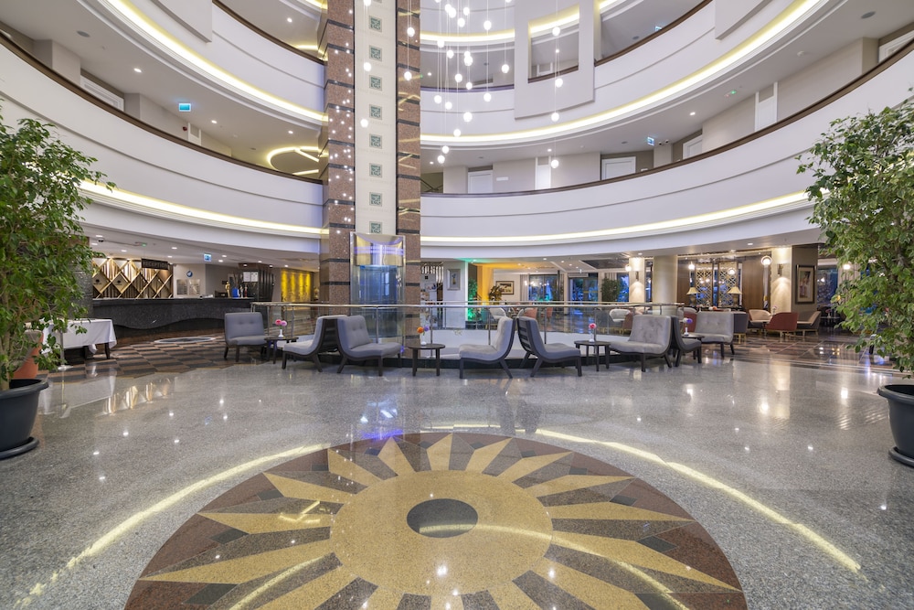 Fame Residence Göynük - All Inclusive — Hotel building in Kemer