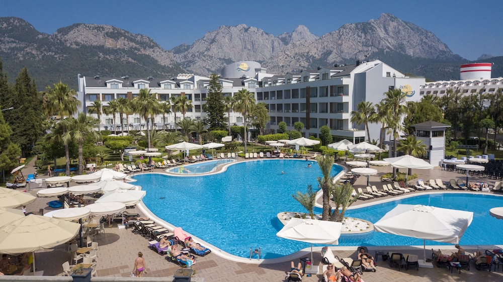 Fame Residence Göynük - All Inclusive — Main photo in Kemer