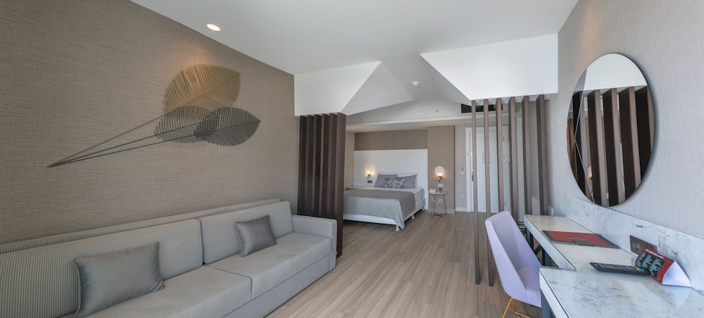 Fame Residence Göynük - All Inclusive — Hotel rooms in Kemer