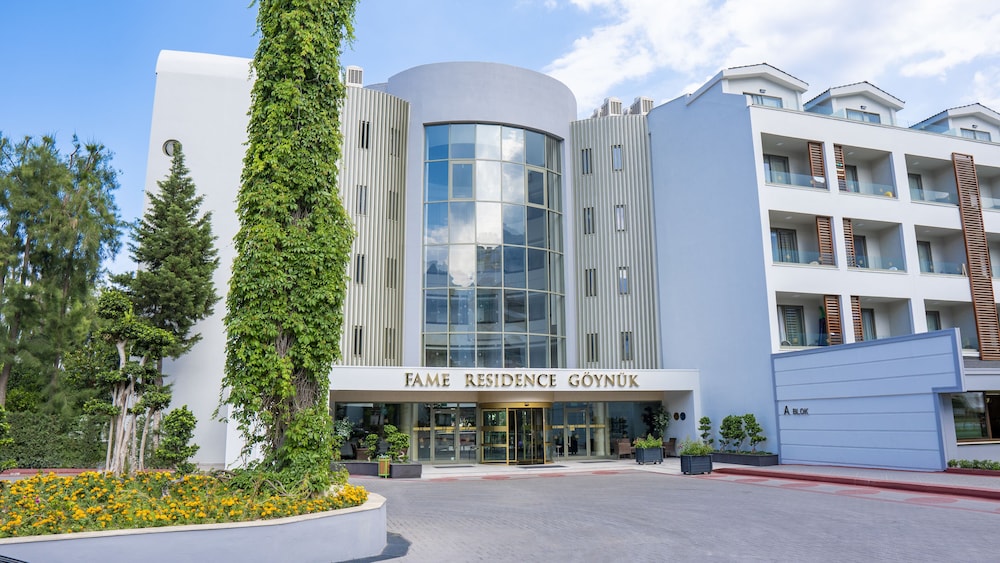Fame Residence Göynük - All Inclusive — Hotel building in Kemer