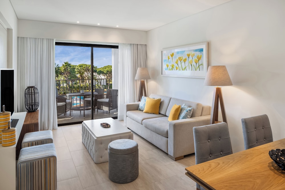 Pine Cliffs Gardens — Hotel rooms in Albufeira, Faro