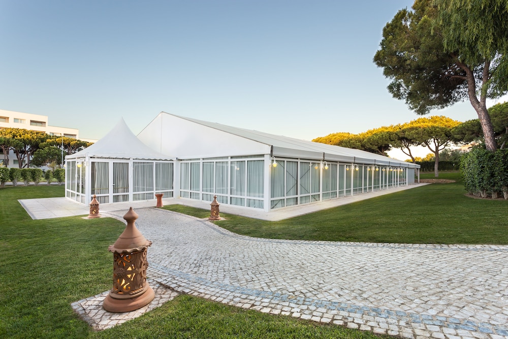 Pine Cliffs Gardens — Hotel building in Albufeira, Faro