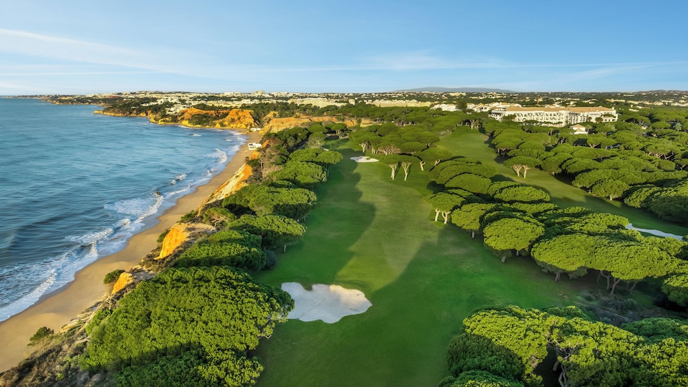 Pine Cliffs Gardens — Attractions in the area in Albufeira, Faro