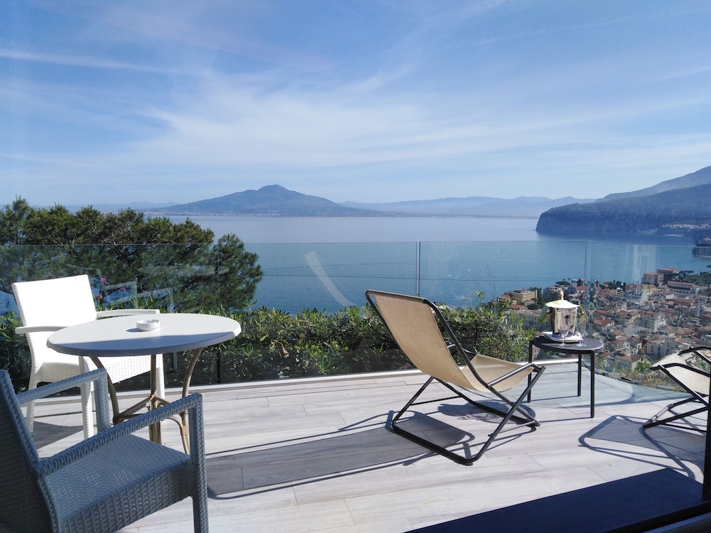 Grand Hotel President — Attractions in the area in Sorrento, Campania