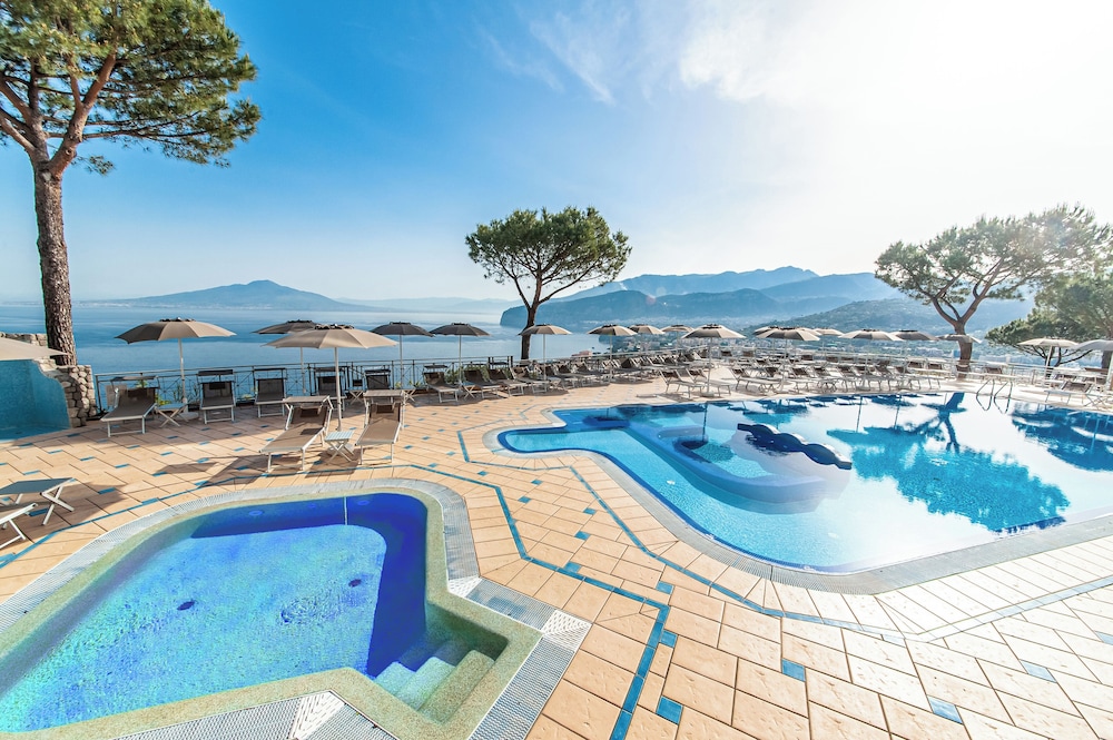 Grand Hotel President — Swimming pool in Sorrento, Campania