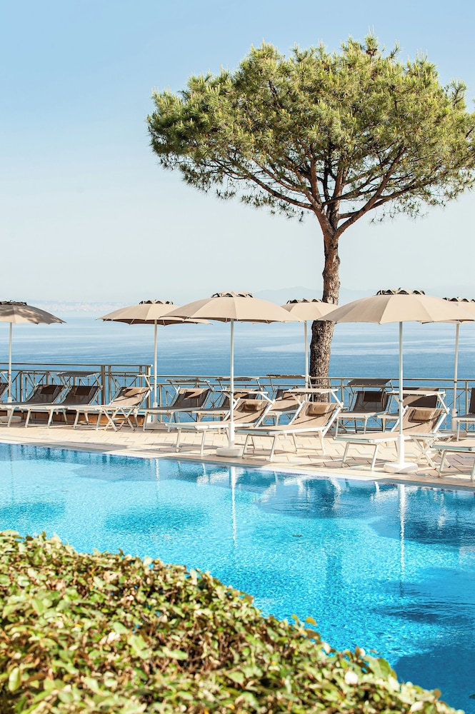 Grand Hotel President — Swimming pool in Sorrento, Campania