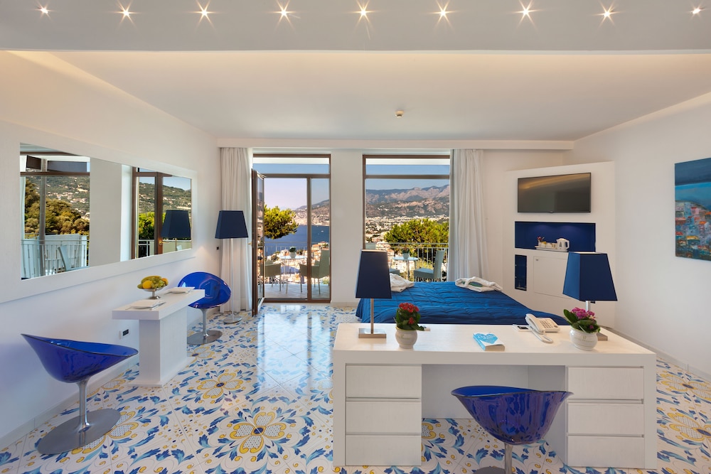 Grand Hotel President — Hotel rooms in Sorrento, Campania