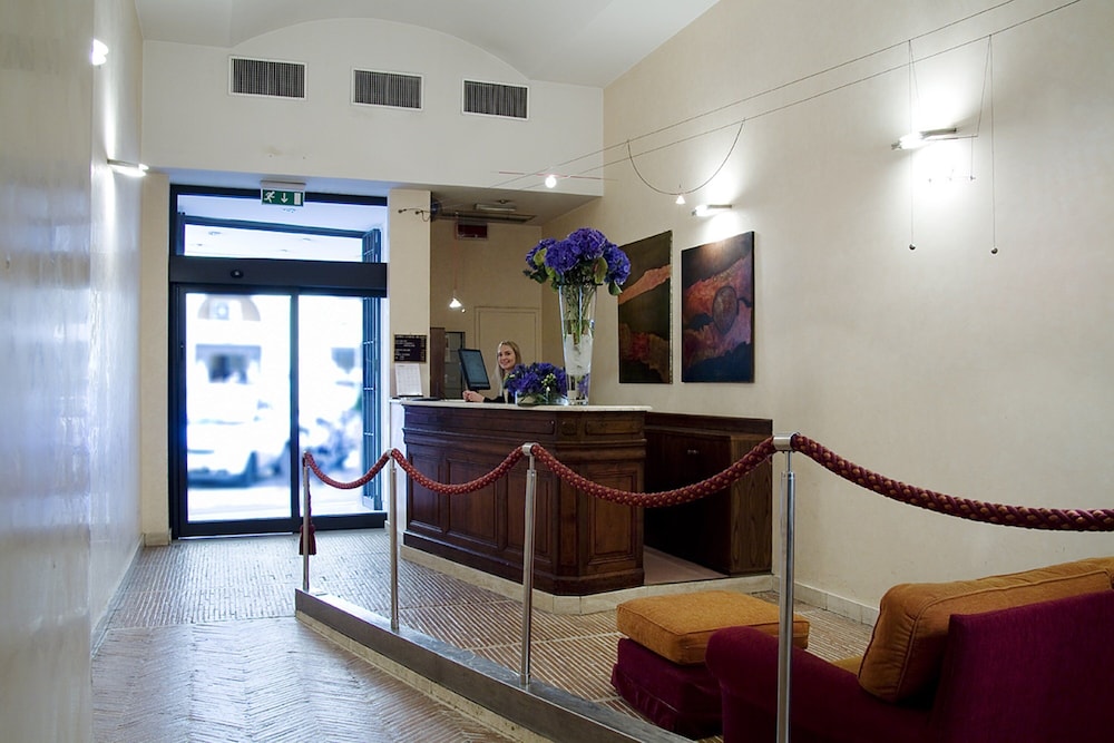 Hotel Columbia — Hotel building in Rome, Lazio