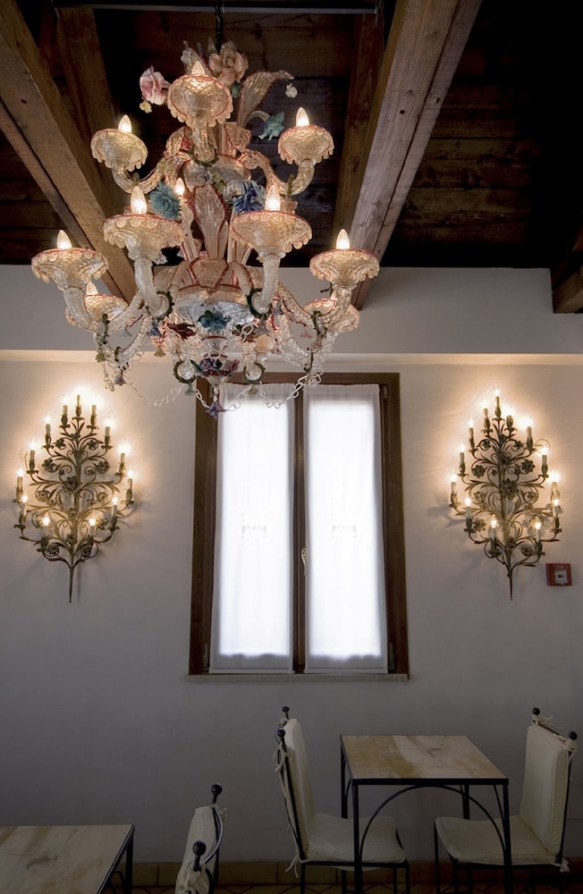 Hotel Columbia — Hotel rooms in Rome, Lazio