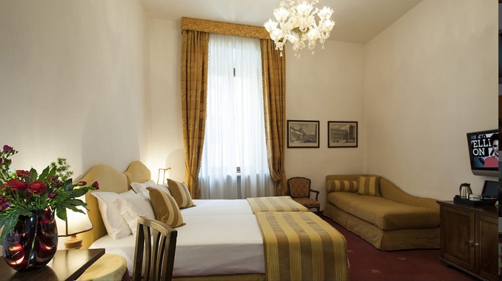 Hotel Columbia — Hotel rooms in Rome, Lazio