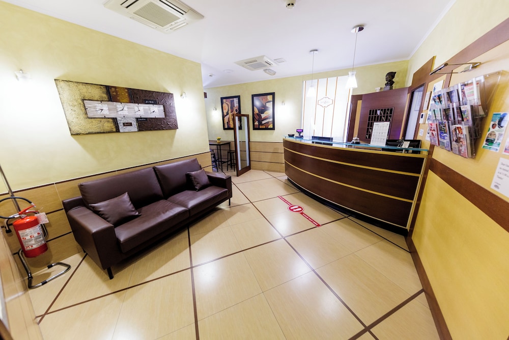 Hotel Lirico — Hotel building in Rome, Lazio