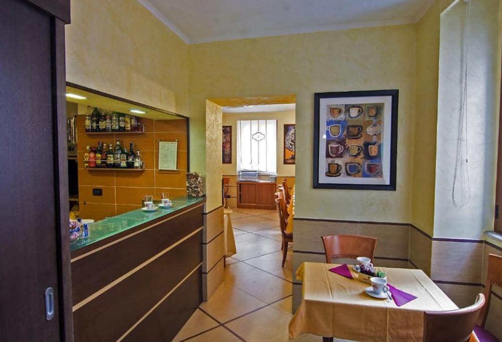 Hotel Lirico — Restaurant & bars in Rome, Lazio