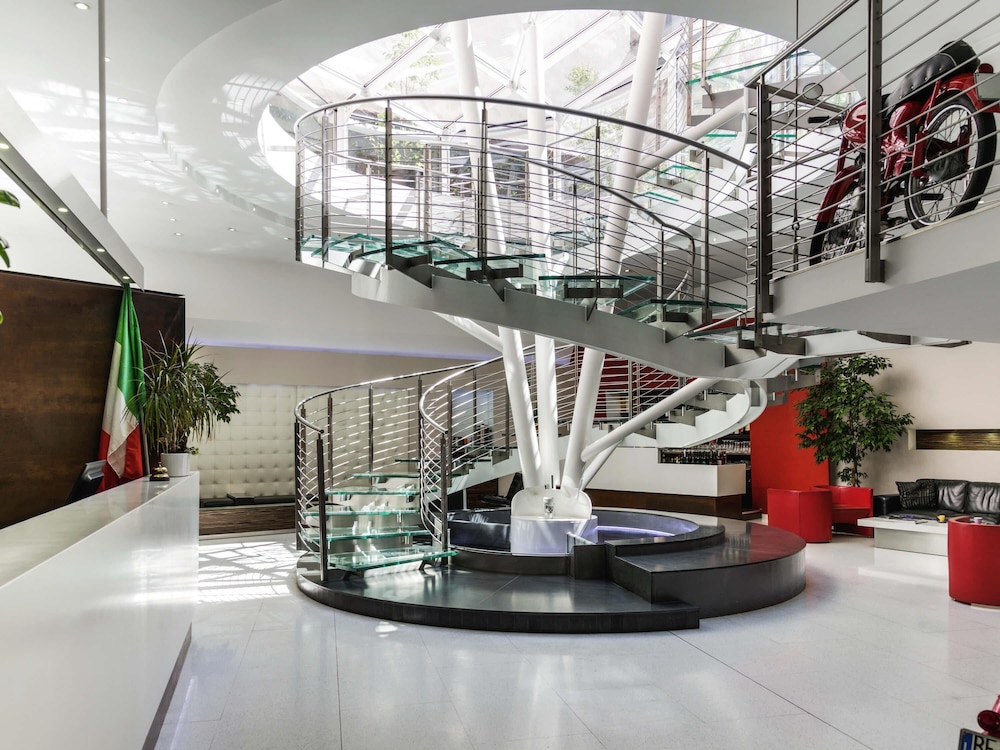 ibis Styles Milano Centro — Hotel building in Milan, Lombardy