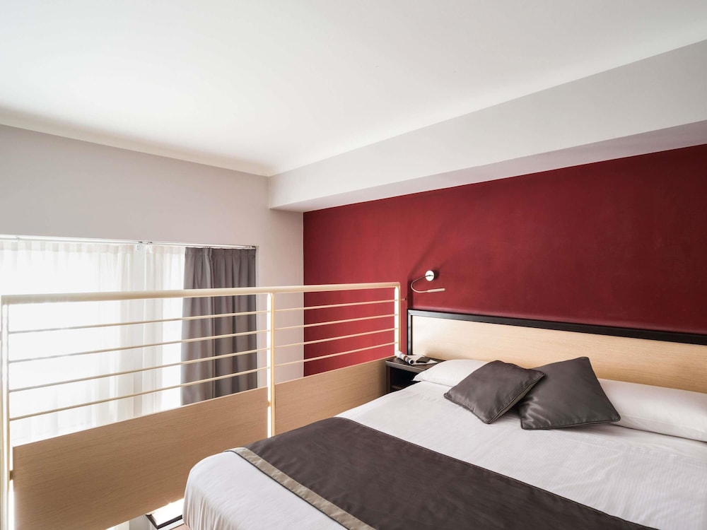 ibis Styles Milano Centro — Hotel rooms in Milan, Lombardy
