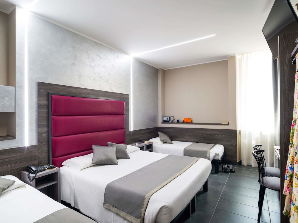ibis Styles Milano Centro — Hotel rooms in Milan, Lombardy