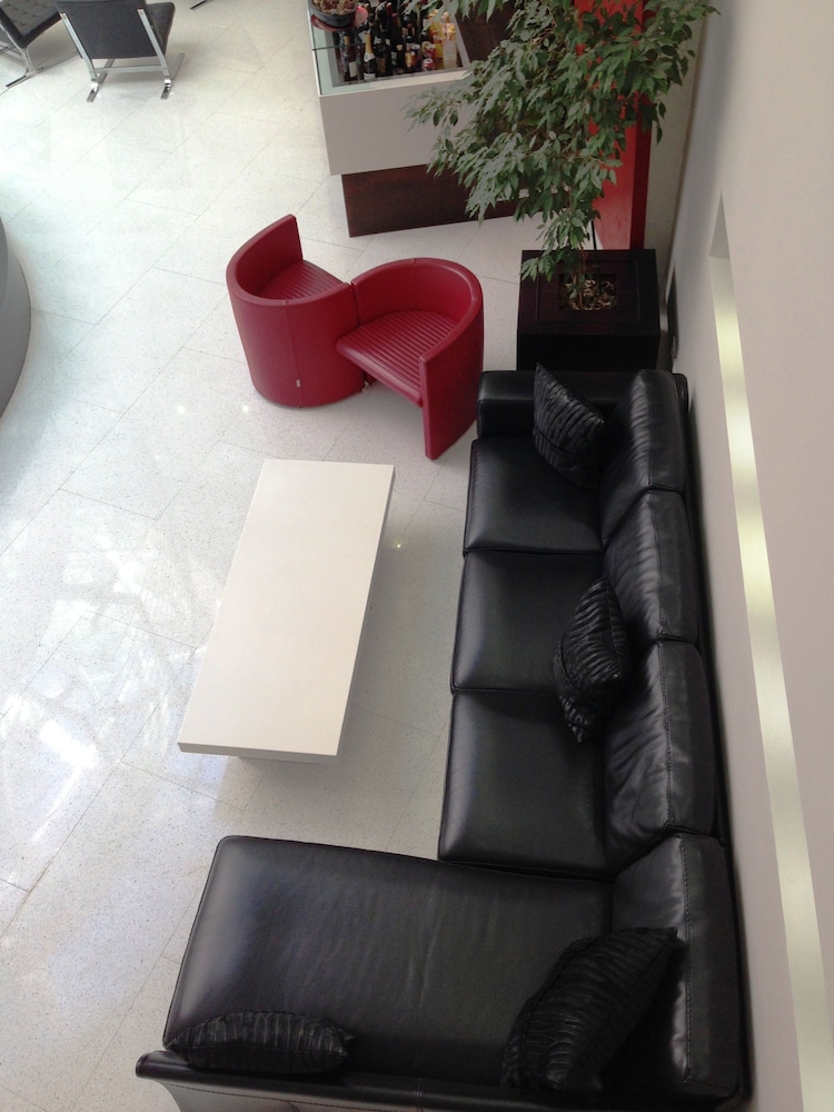 ibis Styles Milano Centro — Hotel building in Milan, Lombardy