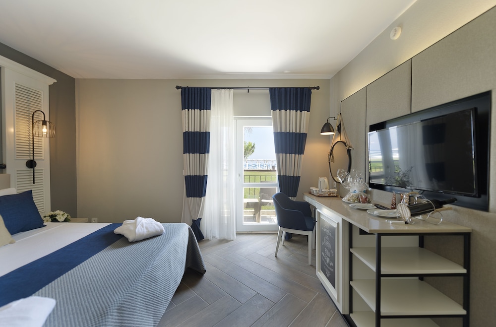 Club Marco Polo - All inclusive — Hotel rooms in Kemer