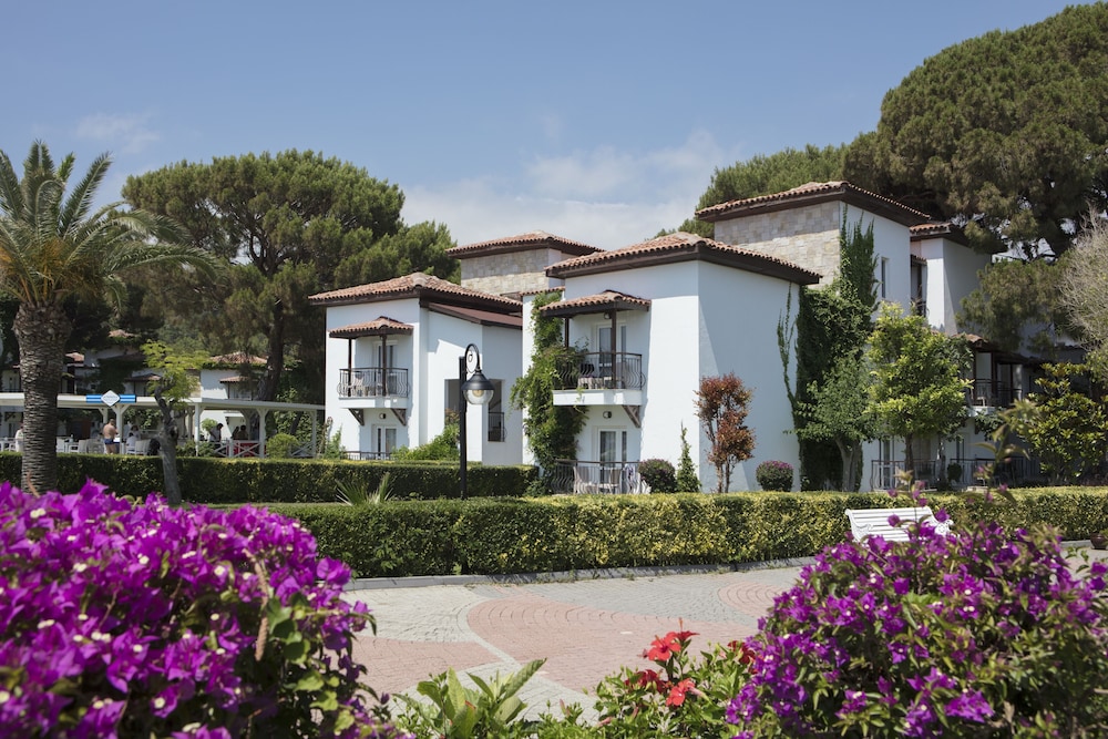 Club Marco Polo - All inclusive — Hotel building in Kemer