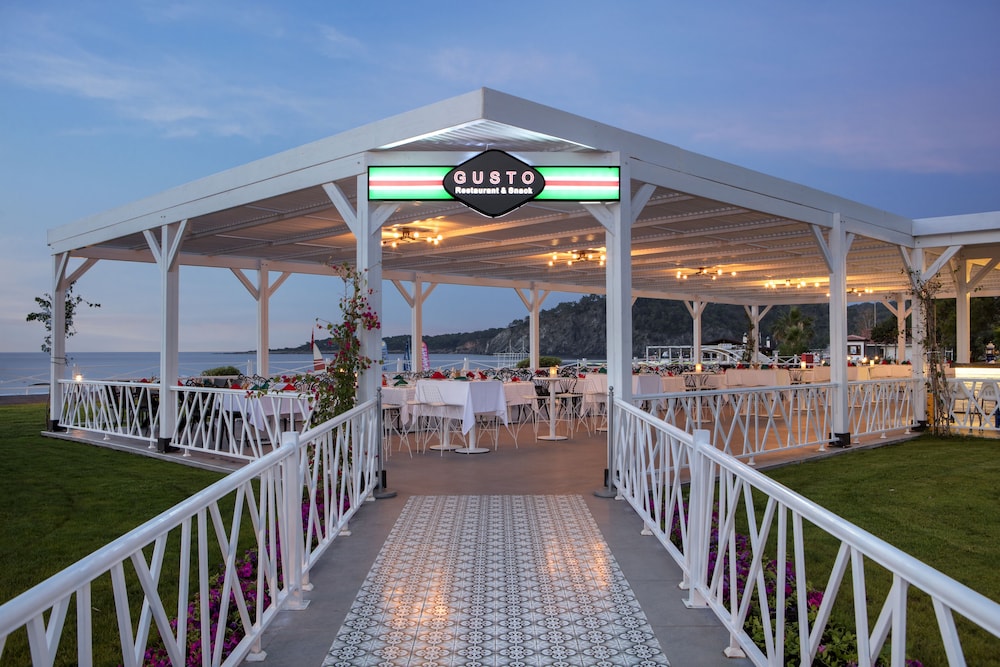 Club Marco Polo - All inclusive — Restaurant & bars in Kemer