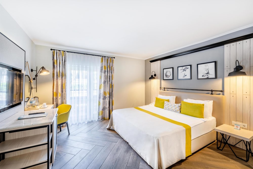 Club Marco Polo - All inclusive — Hotel rooms in Kemer
