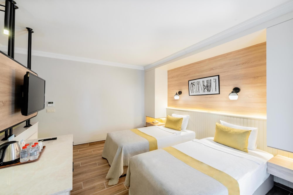 Club Marco Polo - All inclusive — Hotel rooms in Kemer