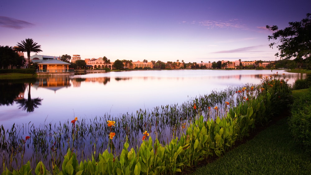 Disney's Coronado Springs Resort — Hotel building in Walt Disney World Resort, Florida